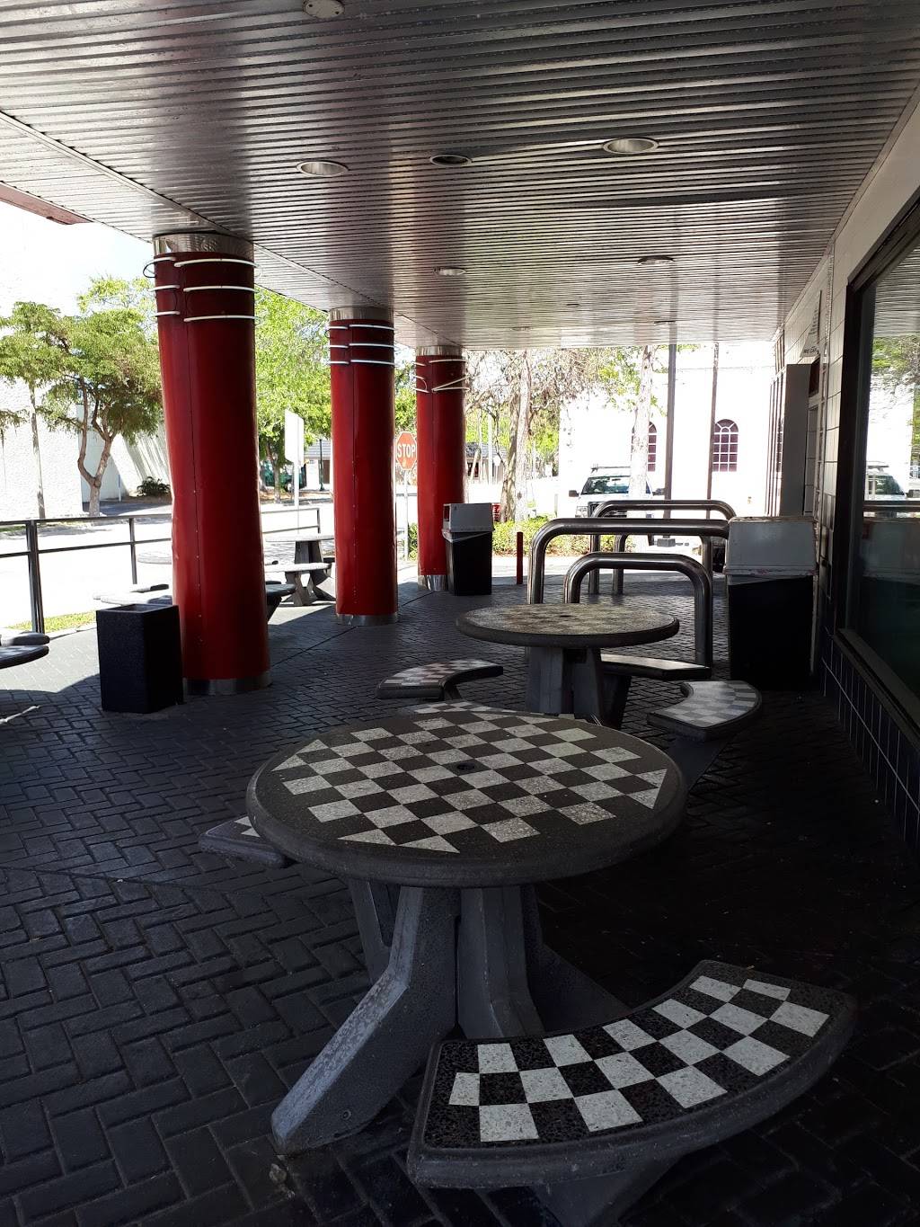 Checkers | restaurant | 2101 Ringling Blvd, Sarasota, FL 34236, USA | 9419559896 OR +1 941-955-9896