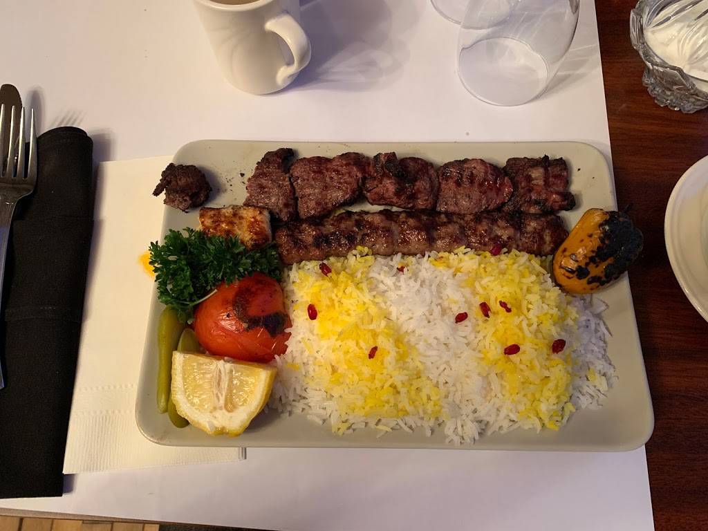 Restaurant Shiraz | restaurant | 209 Rue Brock, Drummondville, QC J2C 1M2, Canada | 8198505052 OR +1 819-850-5052