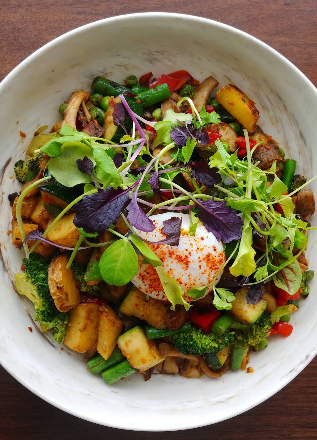 Esker Grove | restaurant | 723 Vineland Pl, Minneapolis, MN 55403, USA | 6123757542 OR +1 612-375-7542