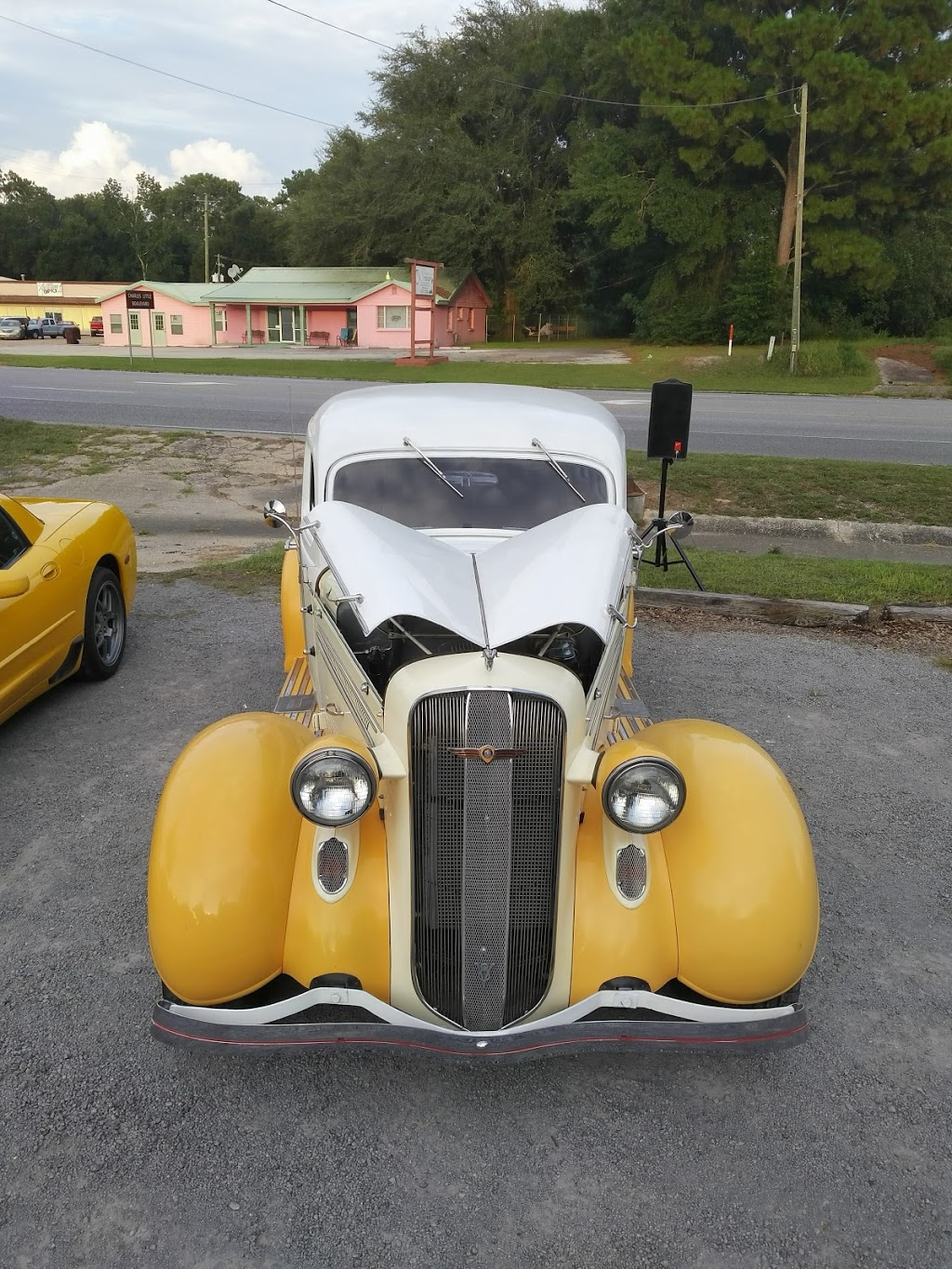 Stoneys BBQ | restaurant | 429 U.S, Hwy 43 S, Satsuma, AL 36572, USA | 2516791212 OR +1 251-679-1212