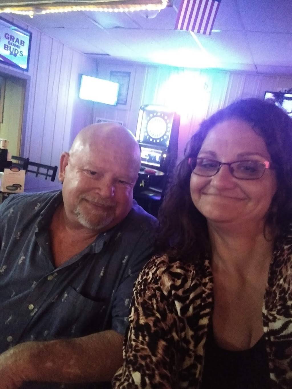 Heros Junction | restaurant | 27560 Hwy W, Rocky Mount, MO 65072, USA | 5733925850 OR +1 573-392-5850