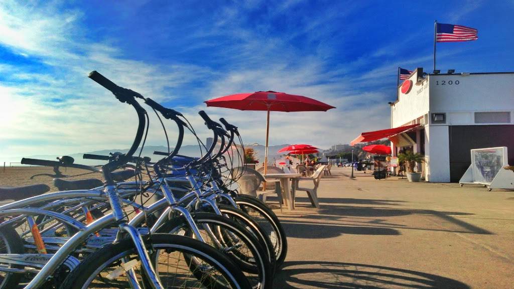 Perry’s Cafe and Beach Rentals - 1200 | cafe | 1200 Pacific Coast Hwy, Santa Monica, CA 90401, USA | 3104583975 OR +1 310-458-3975