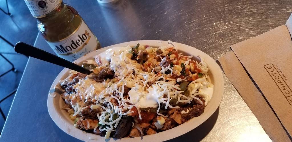 Chipotle Mexican Grill | restaurant | Ste #1, 3009 W Agua Fria Fwy Ste #1, Phoenix, AZ 85027, USA | 4802850923 OR +1 480-285-0923