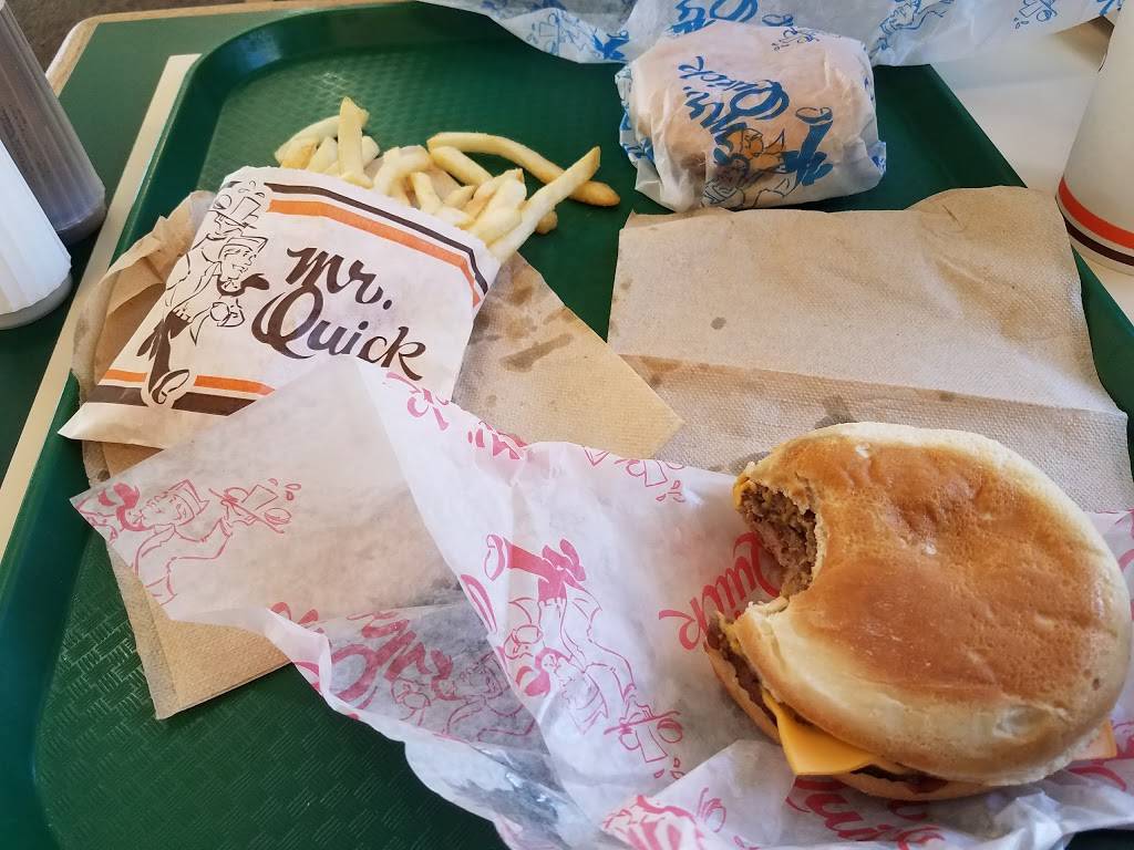 Mr Quick Drive-In | restaurant | 650 Whitehall Rd, Muskegon, MI 49445, USA | 2317444592 OR +1 231-744-4592