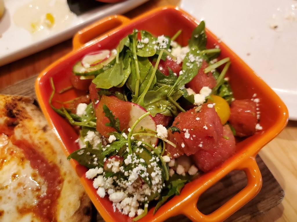 GIA MIA | restaurant | 13 N 3rd St, Geneva, IL 60134, USA | 6304055544 OR +1 630-405-5544