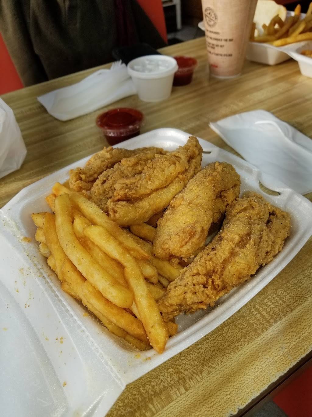 JJ Fish & Chicken | restaurant | 2567 Burr St, Gary, IN 46406, USA | 2198445423 OR +1 219-844-5423