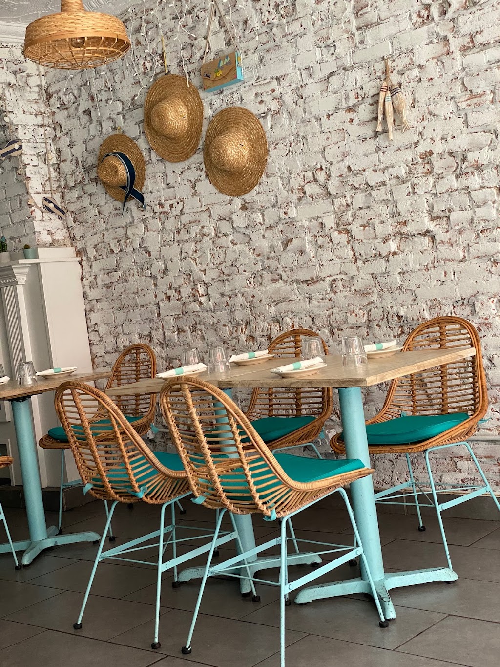 Mama Capri | restaurant | 247 Smith St, Brooklyn, NY 11231, USA | 9179090237 OR +1 917-909-0237