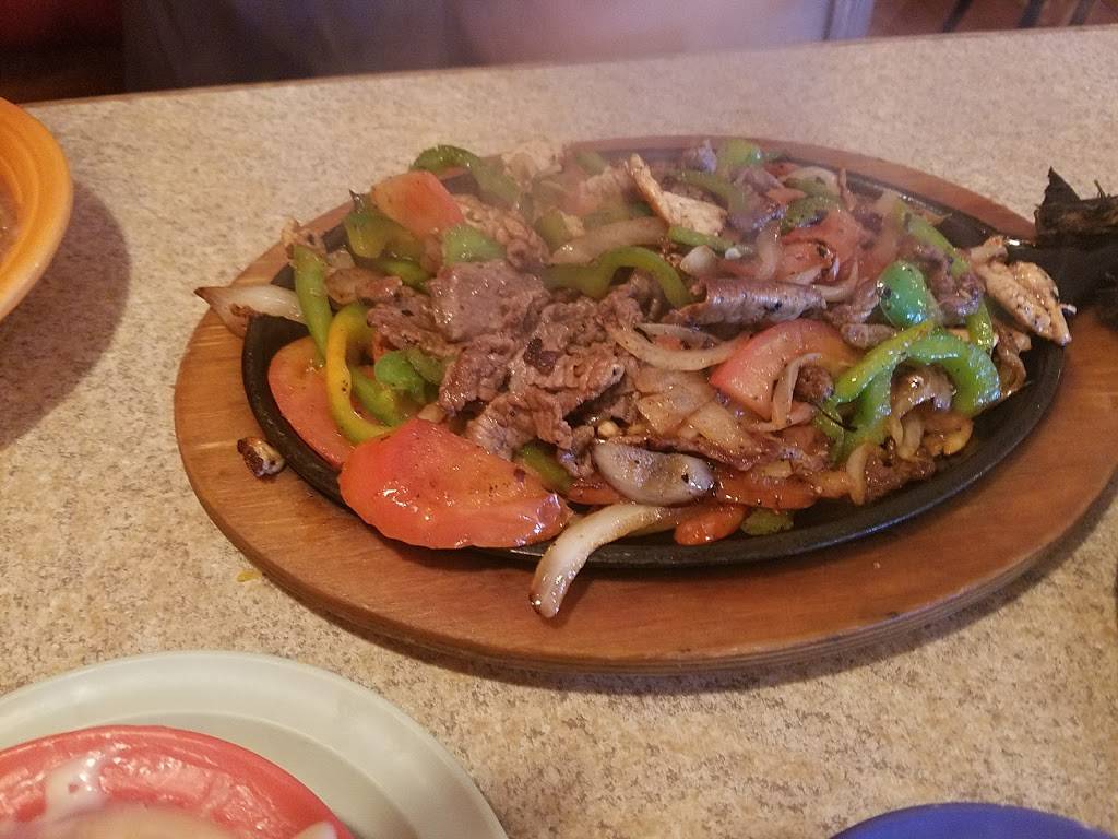 Los Reyes Mexican Restaurant | restaurant | 7620 Rivers Ave, North Charleston, SC 29406, USA | 8438246422 OR +1 843-824-6422