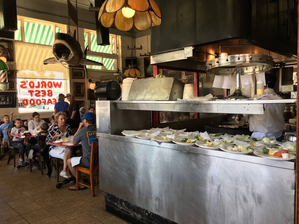 The Crab Cooker | restaurant | 2200 Newport Blvd, Newport Beach, CA 92663, USA | 9496730100 OR +1 949-673-0100