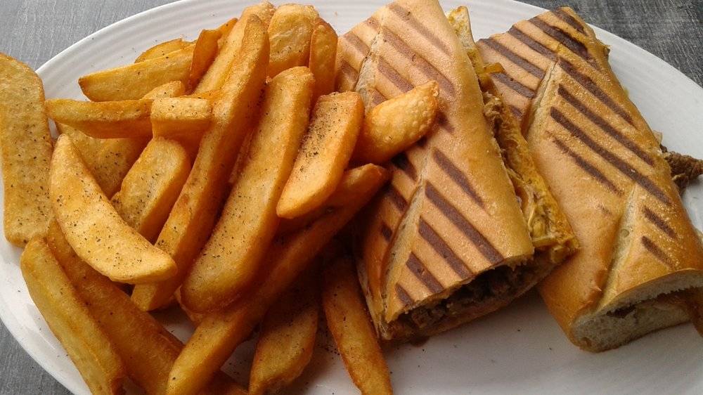 Aroma Sunset Bar and Grill | restaurant | 7373 Sunset Blvd, Los Angeles, CA 90046, USA | 3238508120 OR +1 323-850-8120