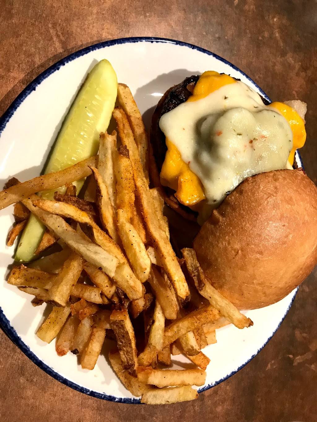 The Harmony Inn | restaurant | 230 Mercer St, Harmony, PA 16037, USA | 7244525124 OR +1 724-452-5124