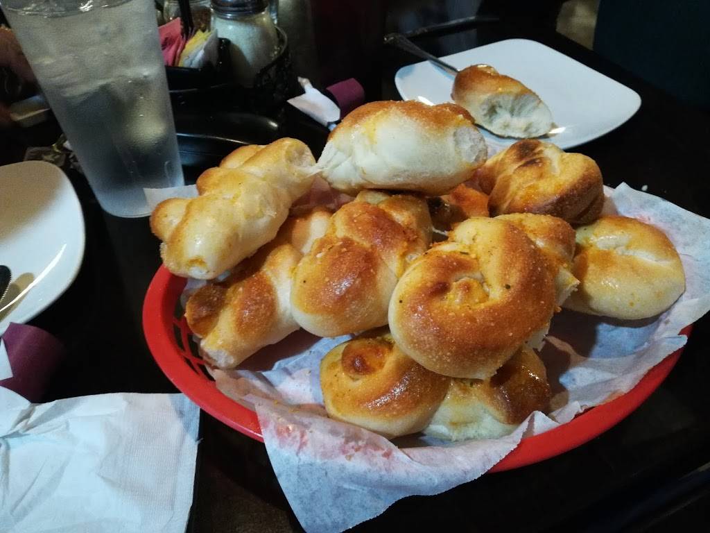 Roma Italian Restaurant | restaurant | 605 Fort Crook Rd N, Bellevue, NE 68005, USA | 4029165820 OR +1 402-916-5820