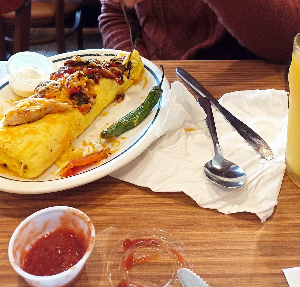 IHOP | restaurant | 1102 N Ed Carey Dr, Harlingen, TX 78550, USA | 9562917113 OR +1 956-291-7113