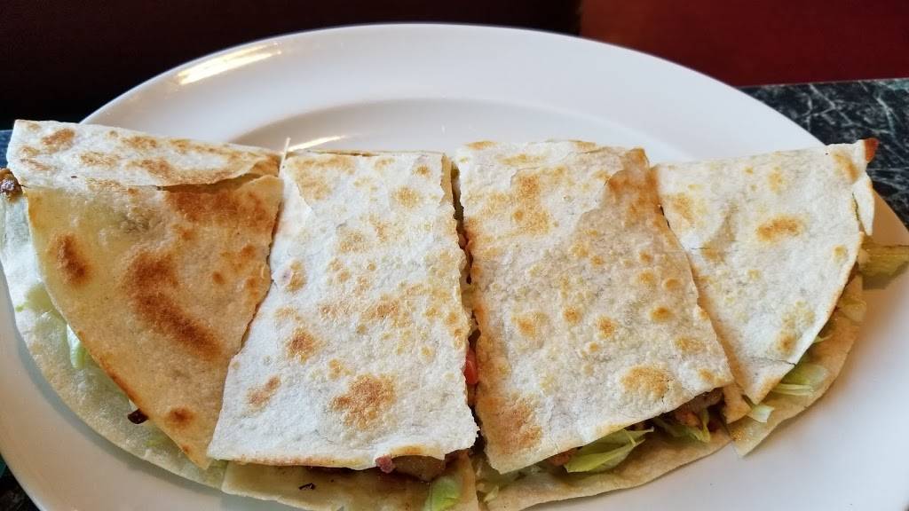 Macias El Michoacano | restaurant | 3800 Main St, Cottonwood, CA 96022, USA | 5303476036 OR +1 530-347-6036