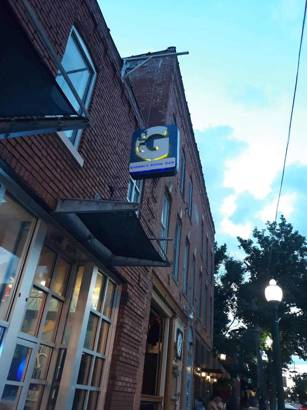 Gambals Social Club | restaurant | 4116 Pennsylvania Ave, Kansas City, MO 64111, USA | 8162986477 OR +1 816-298-6477