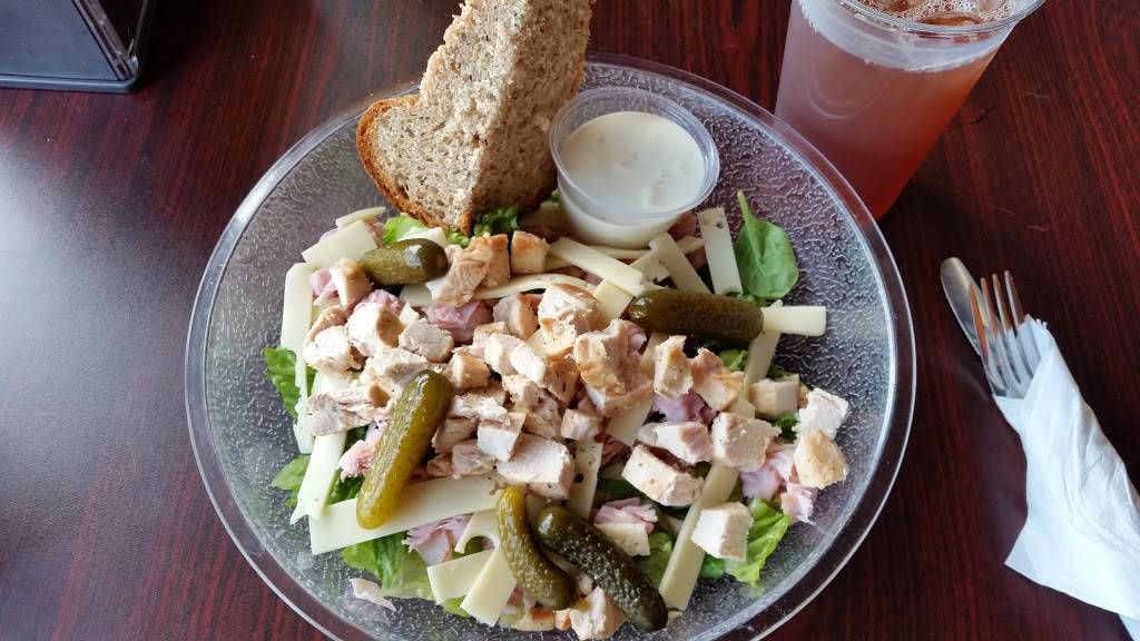 Tuckers Kitchen & Bar | restaurant | 56849 Grand River Ave, New Hudson, MI 48165, USA | 2486173109 OR +1 248-617-3109