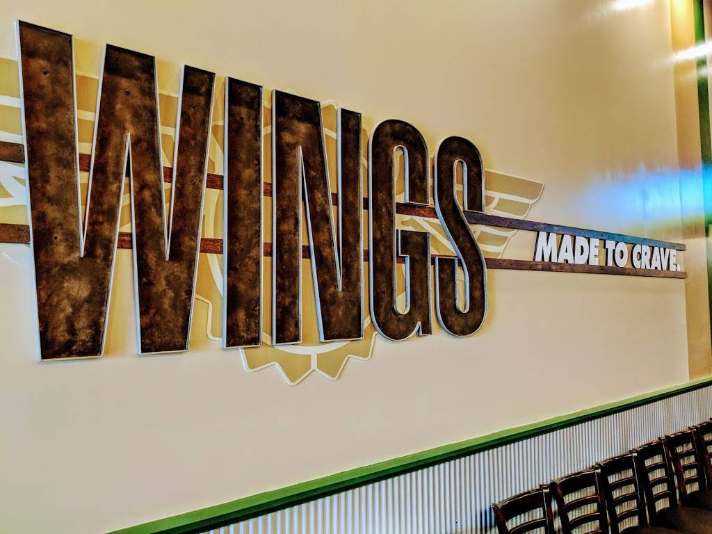 Wingstop | restaurant | 2824 Saviers Rd, Oxnard, CA 93033, USA | 8054839464 OR +1 805-483-9464