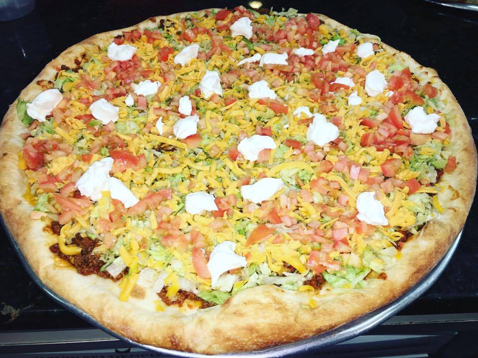 Selden Pizza | restaurant | 39 College Plaza, Selden, NY 11784, USA | 6317322743 OR +1 631-732-2743