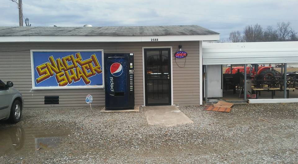 Hwy 1 Snack Shack | restaurant | 2588 AR-1, Vanndale, AR 72387, USA | 8702383022 OR +1 870-238-3022