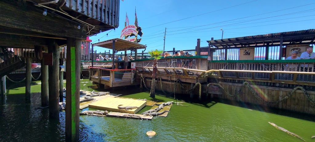 Fudpuckers | restaurant | 20001 Emerald Coast Pkwy, Destin, FL 32541, USA | 2816526123 OR +1 281-652-6123