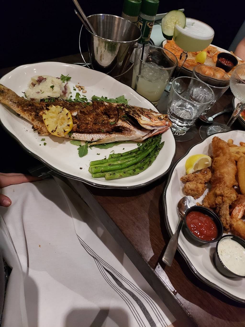 Speaks Clam Bar - Italian Seafood - Lakewood Ranch | restaurant | 8764 E State Rd 70, Lakewood Ranch, FL 34202, USA | 9412327646 OR +1 941-232-7646