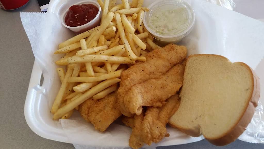 Madtown Chicken N’ Fish | restaurant | 6718 Raymond Rd, Madison, WI 53719, USA | 6084672461 OR +1 608-467-2461