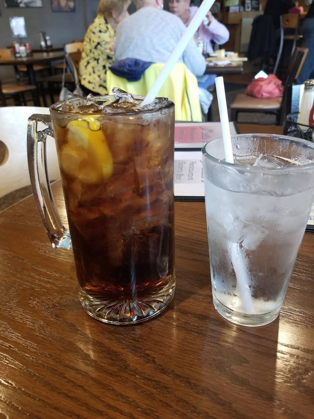 Marios Italian Sports Bar | restaurant | 2322 Lathrop Ave, Racine, WI 53405, USA | 2625540880 OR +1 262-554-0880