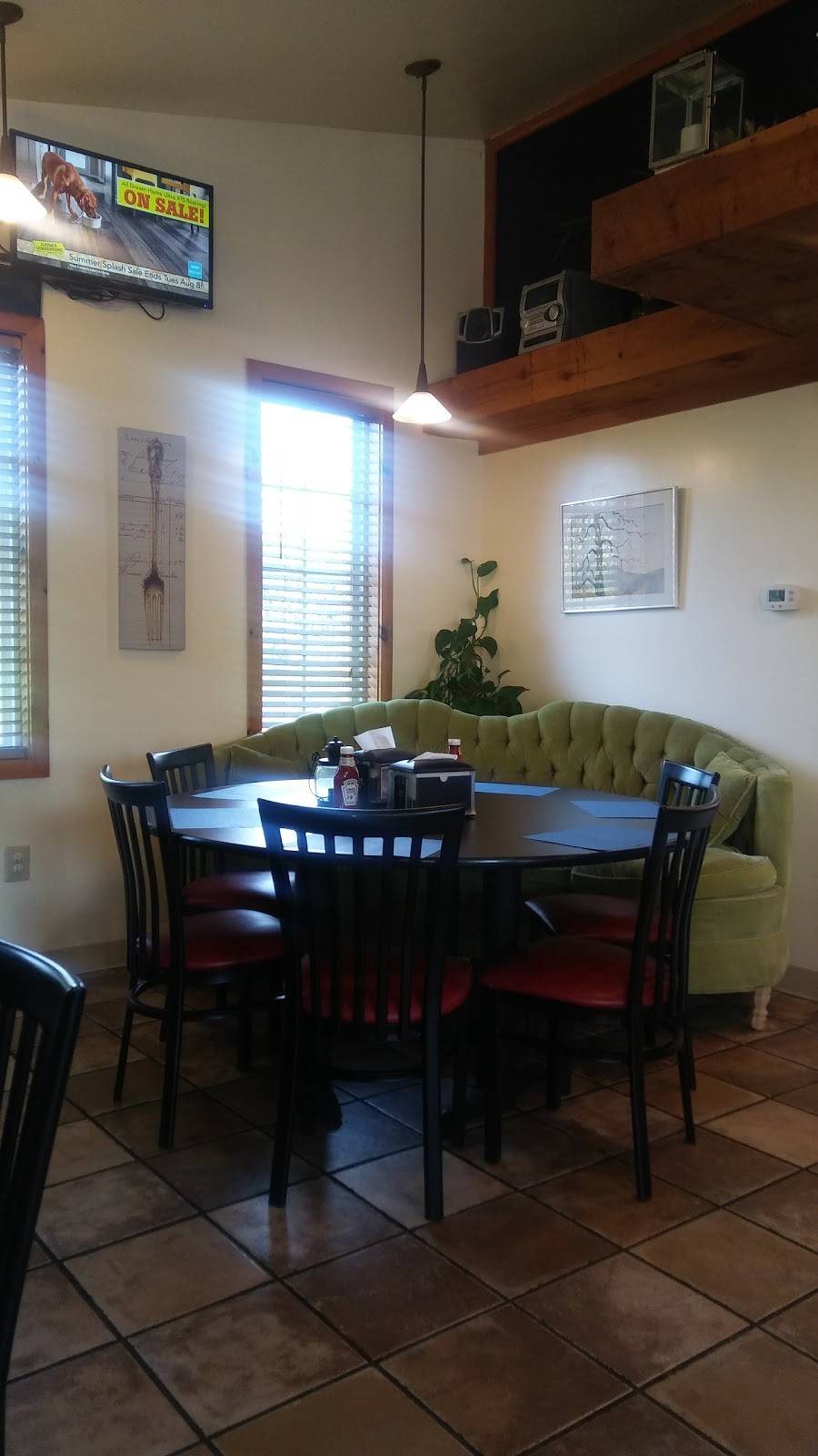 Duncans Blue Lantern | restaurant | 3328 Valley View Dr, Bath, PA 18014, USA | 6104402583 OR +1 610-440-2583