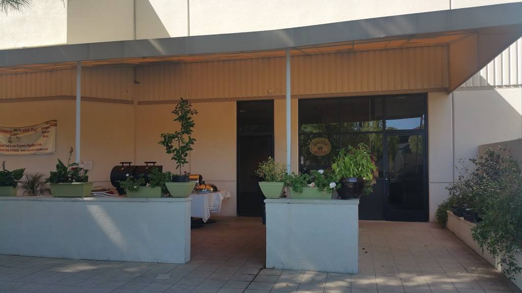 Calabasas Patio Cafe | restaurant | 26651 Agoura Rd #100, Calabasas, CA 91302, USA | 8188780132 OR +1 818-878-0132