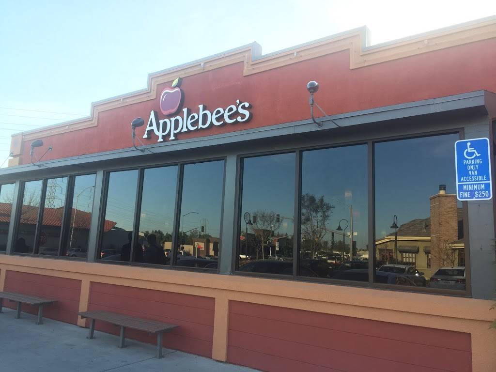 Applebees Grill + Bar | restaurant | 3604 W Shaw Ave, Fresno, CA 93711, USA | 5592719844 OR +1 559-271-9844