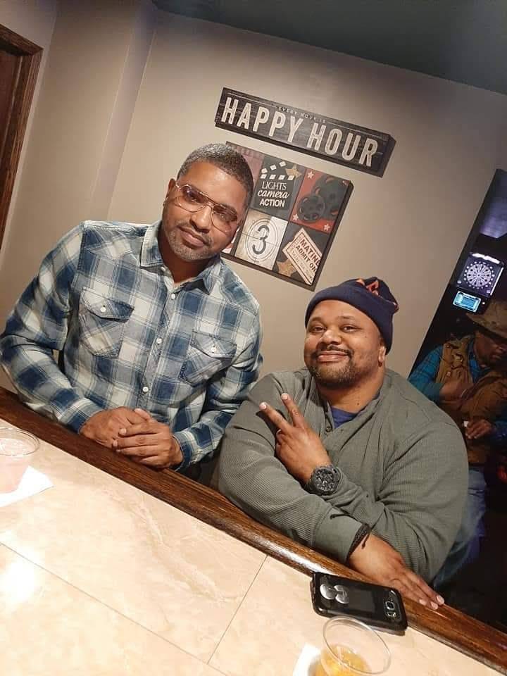 Goodfellas | restaurant | 4218 Bond Ave, East St Louis, IL 62207, USA | 6186469901 OR +1 618-646-9901