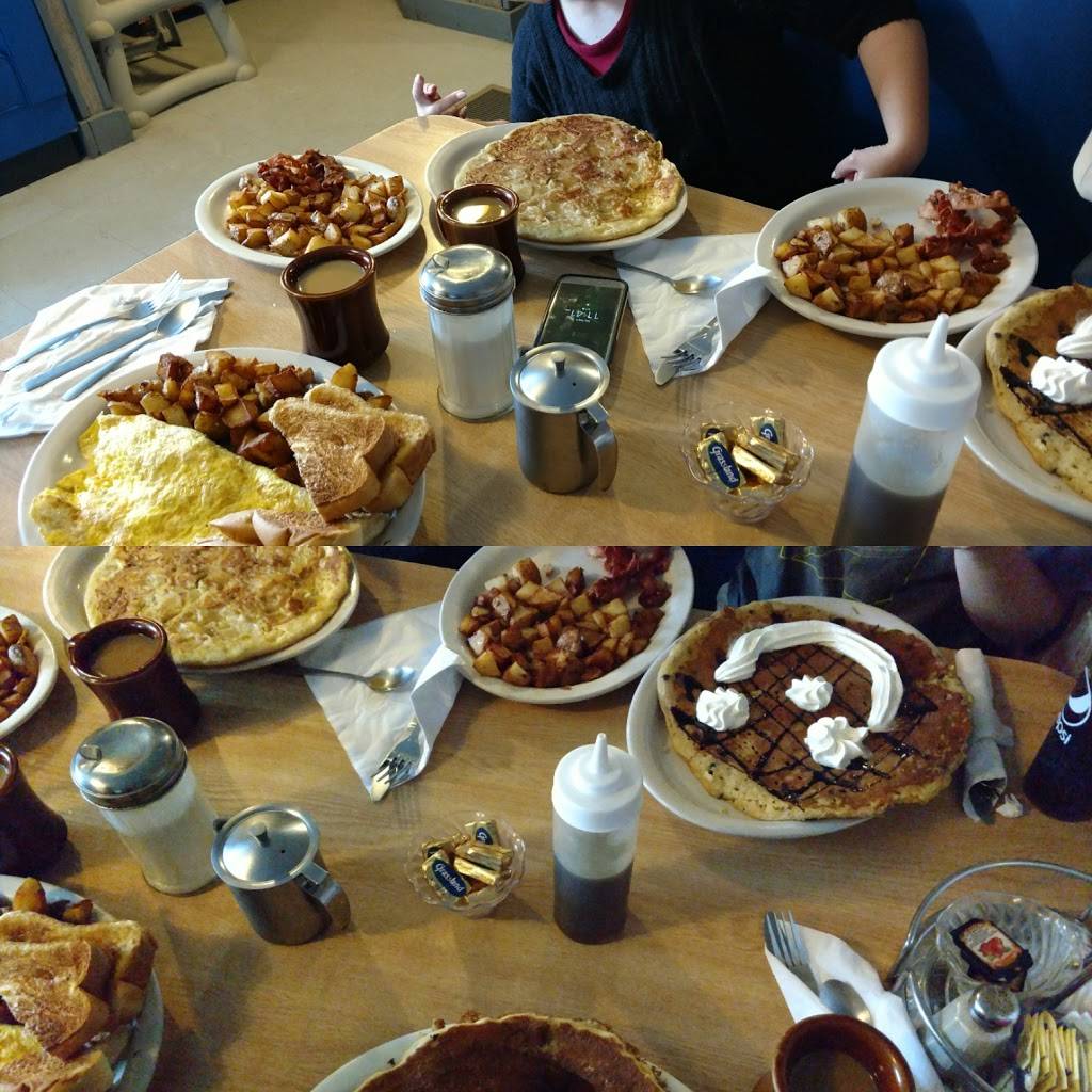 Foxy Roxys | restaurant | 124 Market St, Potsdam, NY 13676, USA | 3152680109 OR +1 315-268-0109