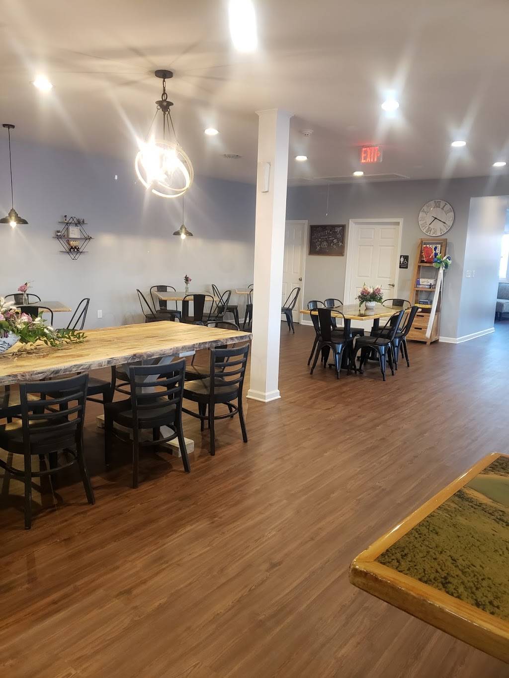 Synergy cafe | restaurant | 9 Church St, Selbyville, DE 19975, USA | 3024366111 OR +1 302-436-6111