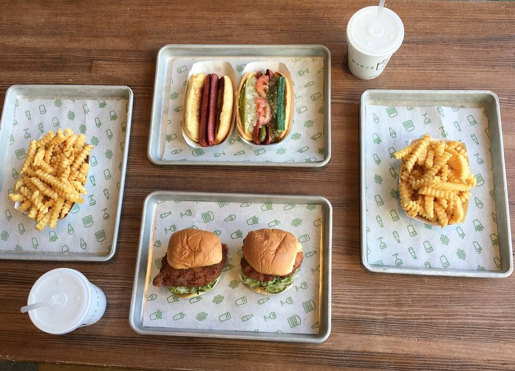 Shake Shack | restaurant | 3790 S Las Vegas Blvd, Las Vegas, NV 89109, USA | 7252226730 OR +1 725-222-6730