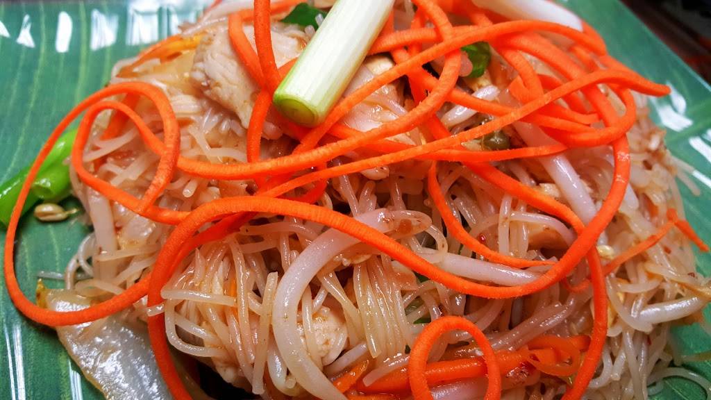 Thai Villa | restaurant | 84 First Commerce Dr #2, Aurora, ON L4G 0H5, Canada | 9058418878 OR +1 905-841-8878