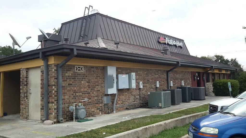 Pizza Hut | restaurant | 15045 Jones Maltsberger Rd, San Antonio, TX 78247, USA | 2104957363 OR +1 210-495-7363