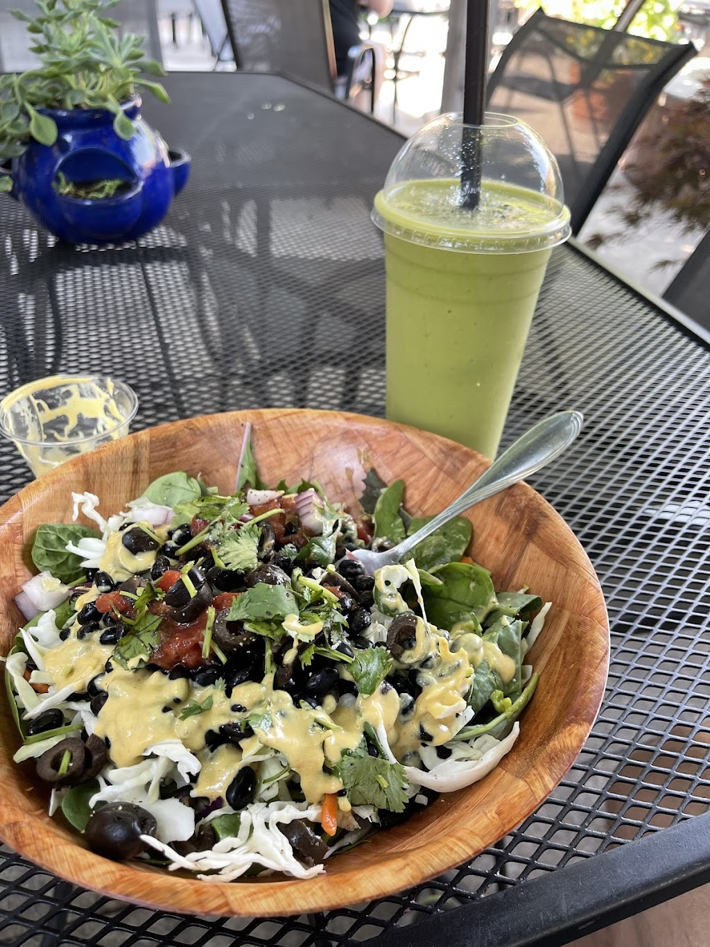 Heart Bowls | cafe | 102 S 1st Ave STE 100, Sandpoint, ID 83864, USA | 2083047631 OR +1 208-304-7631