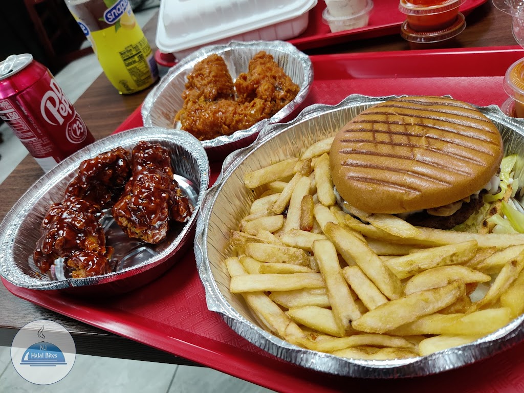 NYC Halal Eats | restaurant | 7606 Bergenline Ave, North Bergen, NJ 07047, USA | 2018681111 OR +1 201-868-1111