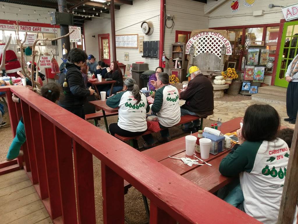 The Apple Store by Love Creek Orchards | bakery | 14024 TX-16, Medina, TX 78055, USA | 8305892202 OR +1 830-589-2202