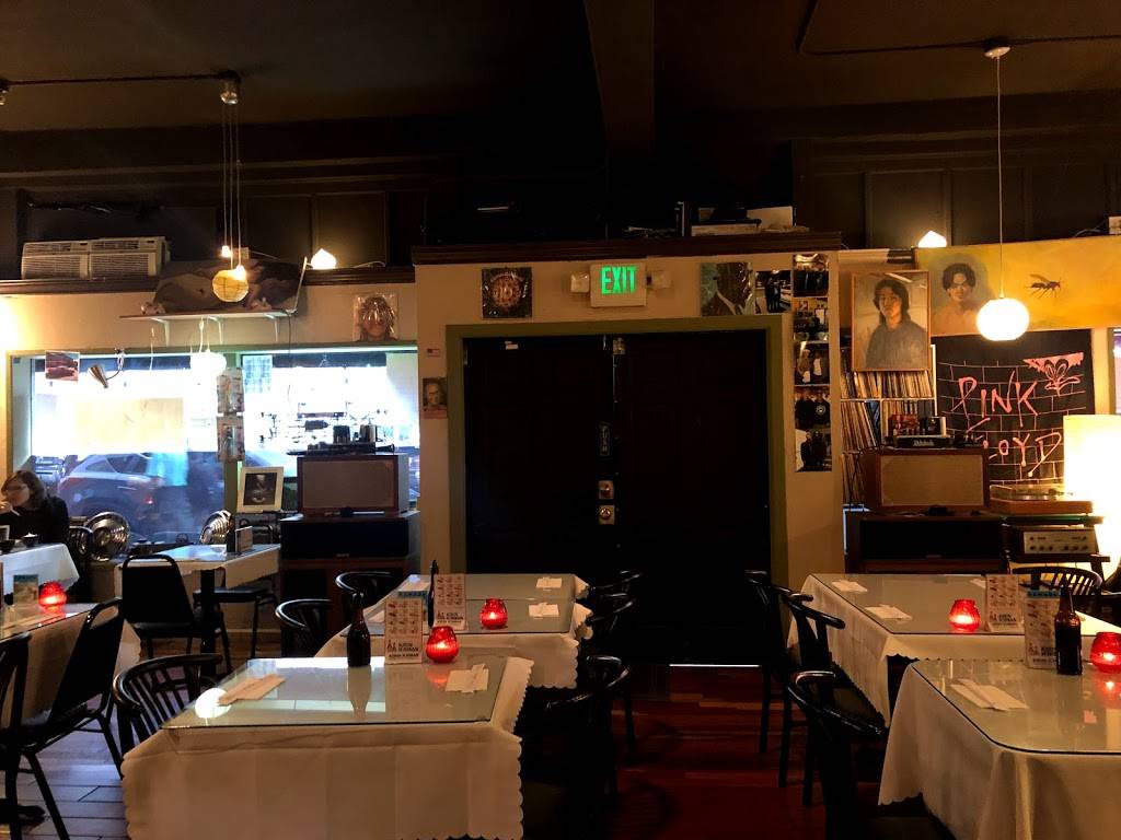 Village Sushi | restaurant | 5211 The Ave, Seattle, WA 98105, USA | 2069856870 OR +1 206-985-6870