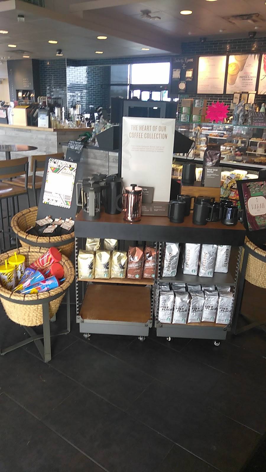 Starbucks | cafe | 300 Route 18, North Dr, East Brunswick, NJ 08816, USA | 7324324809 OR +1 732-432-4809