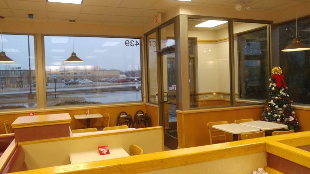 Wendys | restaurant | 439 N Cedar St, Mason, MI 48854, USA | 5176762987 OR +1 517-676-2987
