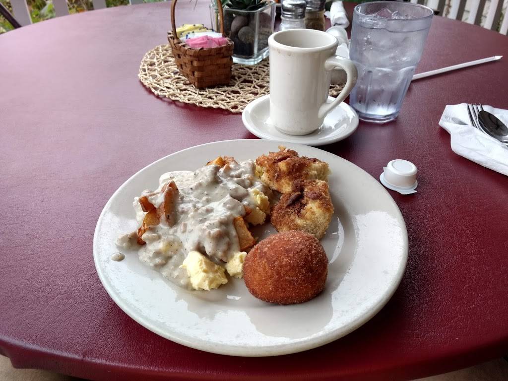 Artists Colony Inn & Restaurant | restaurant | 105 Van Buren St, Nashville, IN 47448, USA | 8129880600 OR +1 812-988-0600