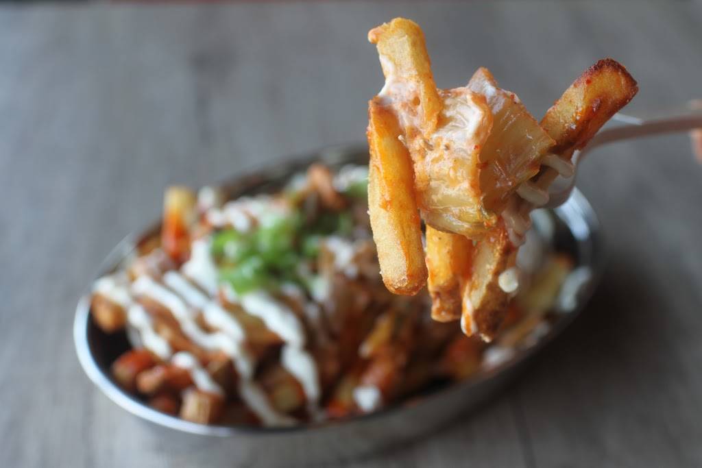 Just Braise Sandwiches | restaurant | 515 Dundas St W #10, Oakville, ON L6M 1L9, Canada | 9052571887 OR +1 905-257-1887