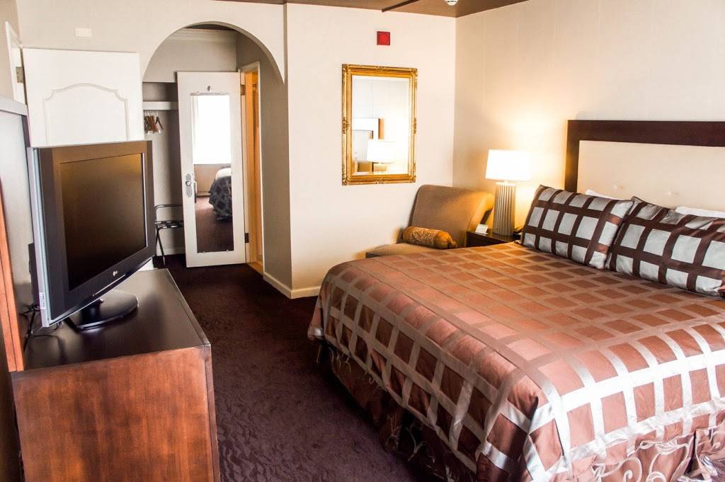 Hotel Saint Regis Detroit | restaurant | 3071 W Grand Blvd, Detroit, MI 48202, USA | 3138733000 OR +1 313-873-3000