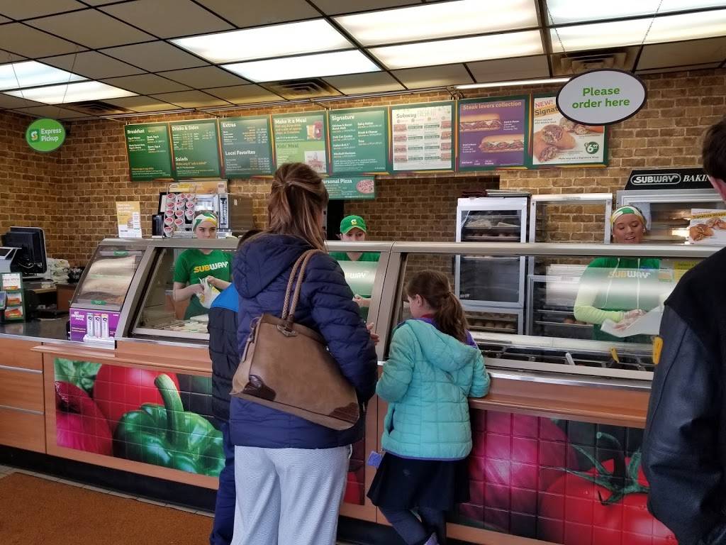 Subway | restaurant | 203-205 N Mission St, Mt Pleasant, MI 48858, USA | 9897733030 OR +1 989-773-3030
