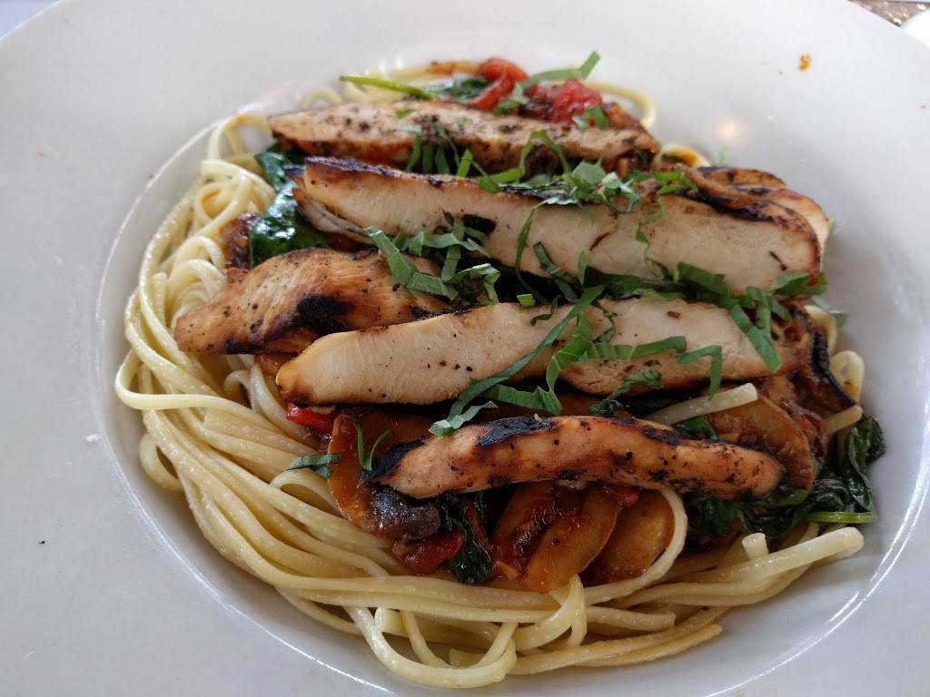 Raffas | restaurant | 1660 W Lake Houston Pkwy Suite 103, Kingwood, TX 77339, USA | 2813601436 OR +1 281-360-1436