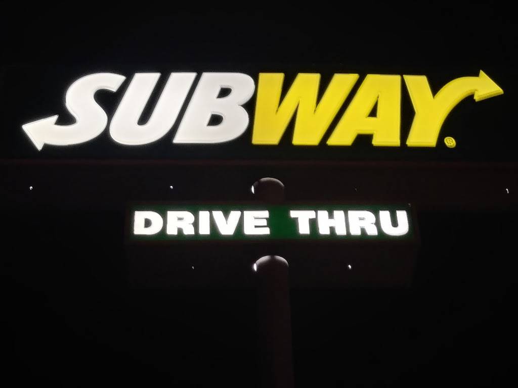 Subway | restaurant | 3939 E Lake Mead Blvd, Las Vegas, NV 89115, USA | 7023196688 OR +1 702-319-6688