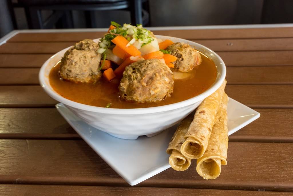 Primos Mexican Food & Cantina | restaurant | 7770 Regents Rd #109, San Diego, CA 92122, USA | 8586380003 OR +1 858-638-0003