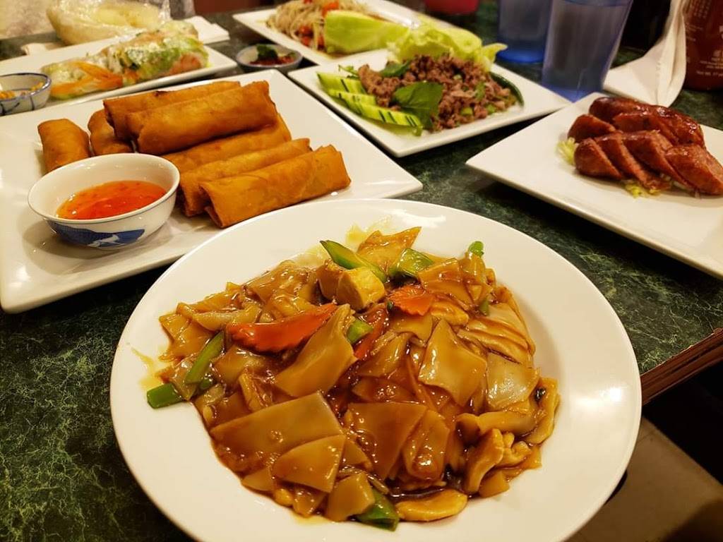 Lao Kitchen | restaurant | 1137 Broadway, Rockford, IL 61104, USA | 7797743043 OR +1 779-774-3043